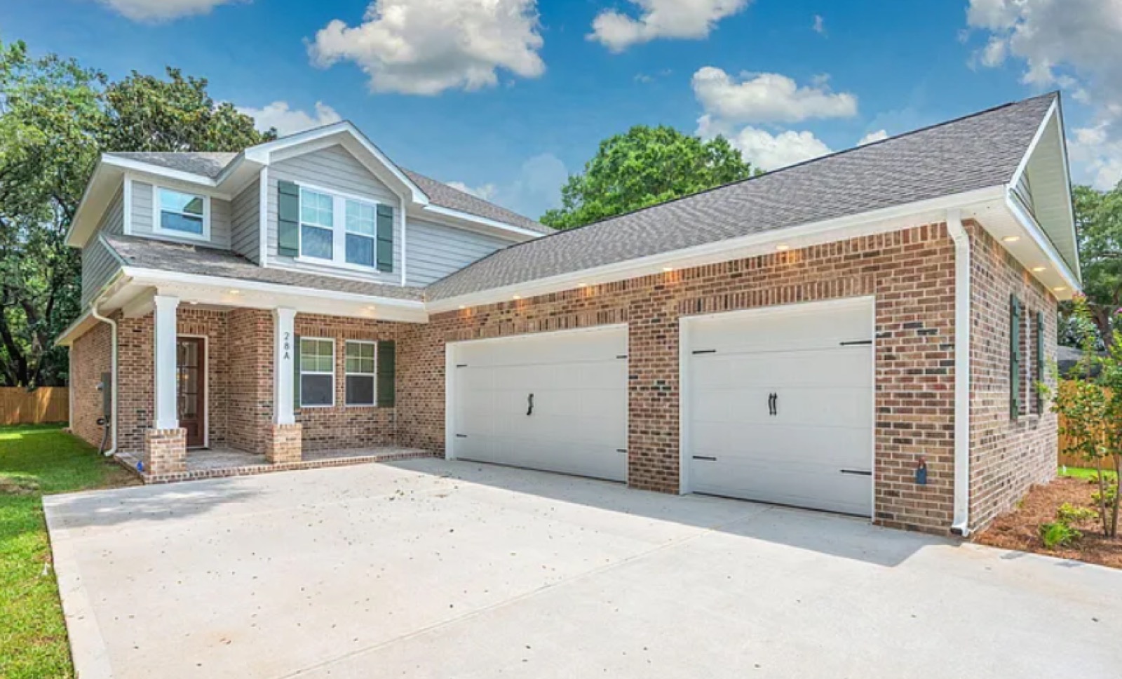 Exterior of 28A Meigs Drive in Shalimar